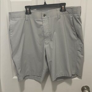 Callaway Men's Light Gray Performance Shorts